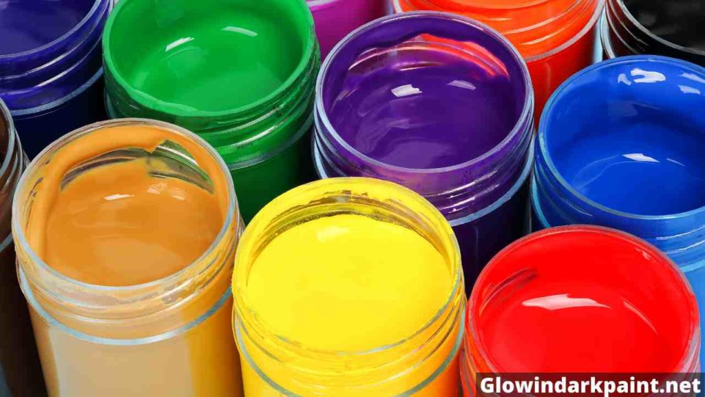 If you wanted to add some vibrancy in your glow in the dark paint, you might want to add some acrylic color. But can you add acrylic color in your glow paint. Does it work on the paint, let us see it.